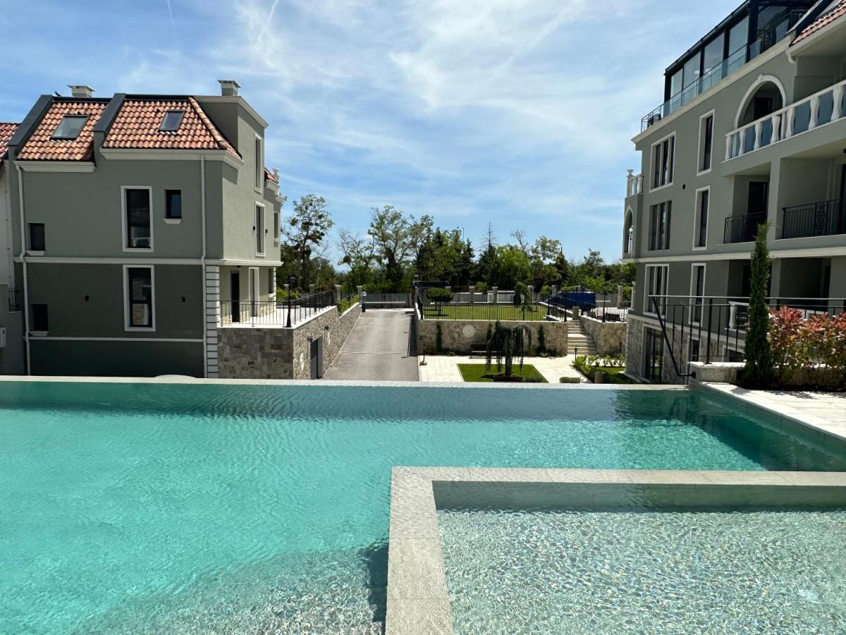 Mediterranea Complex - Luxury Apartment With Sea & Pool View! Варна Екстер'єр фото