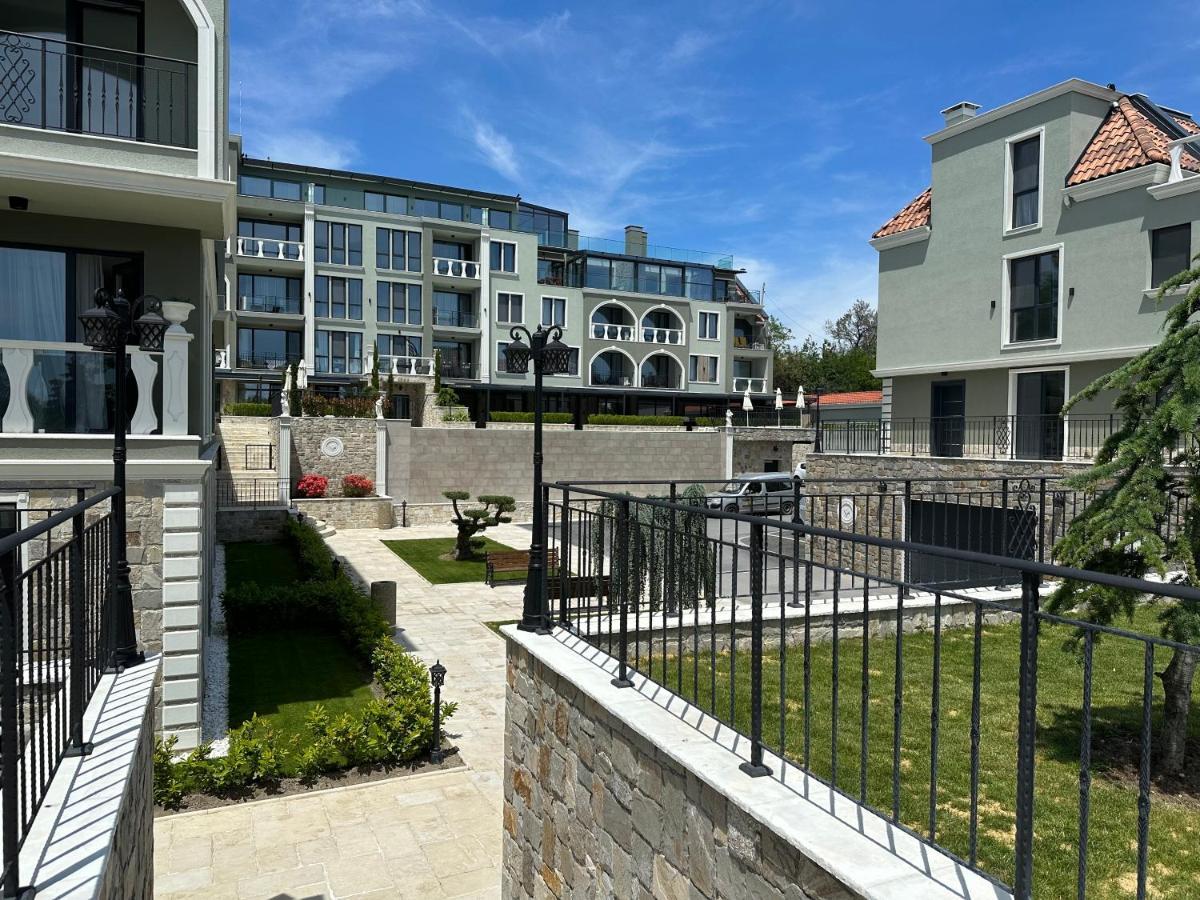 Mediterranea Complex - Luxury Apartment With Sea & Pool View! Варна Екстер'єр фото
